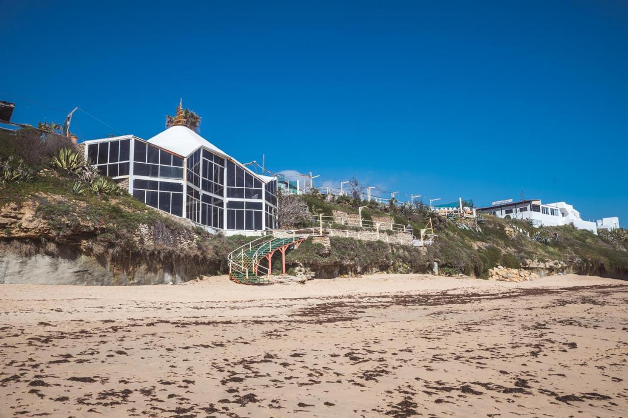 Magnífico duplex renovado con piscina garaje y jardín, frente a la playa de los Caños de Meca. Los Canos De Meca Exterior foto