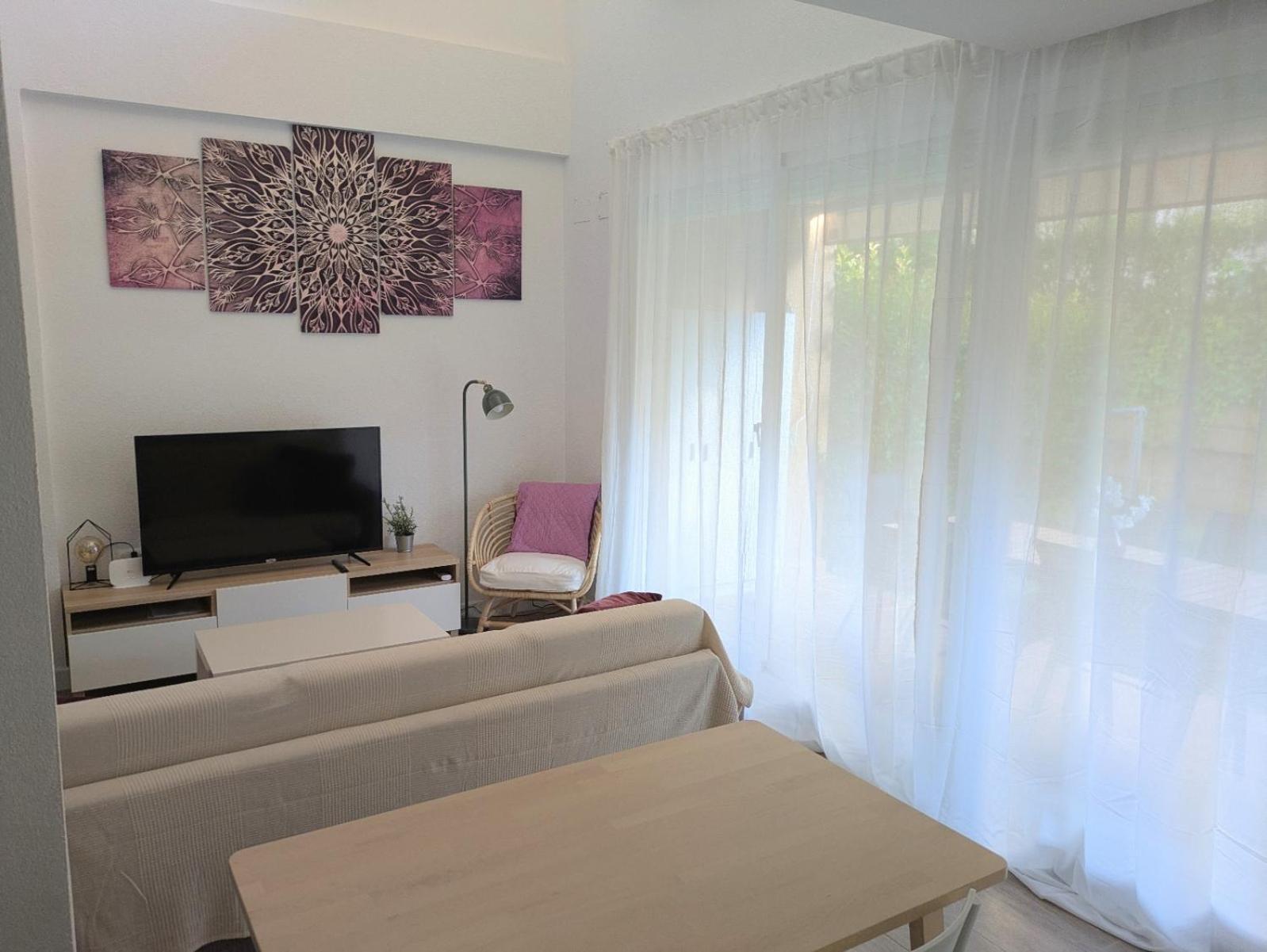 Magnífico duplex renovado con piscina garaje y jardín, frente a la playa de los Caños de Meca. Los Canos De Meca Exterior foto
