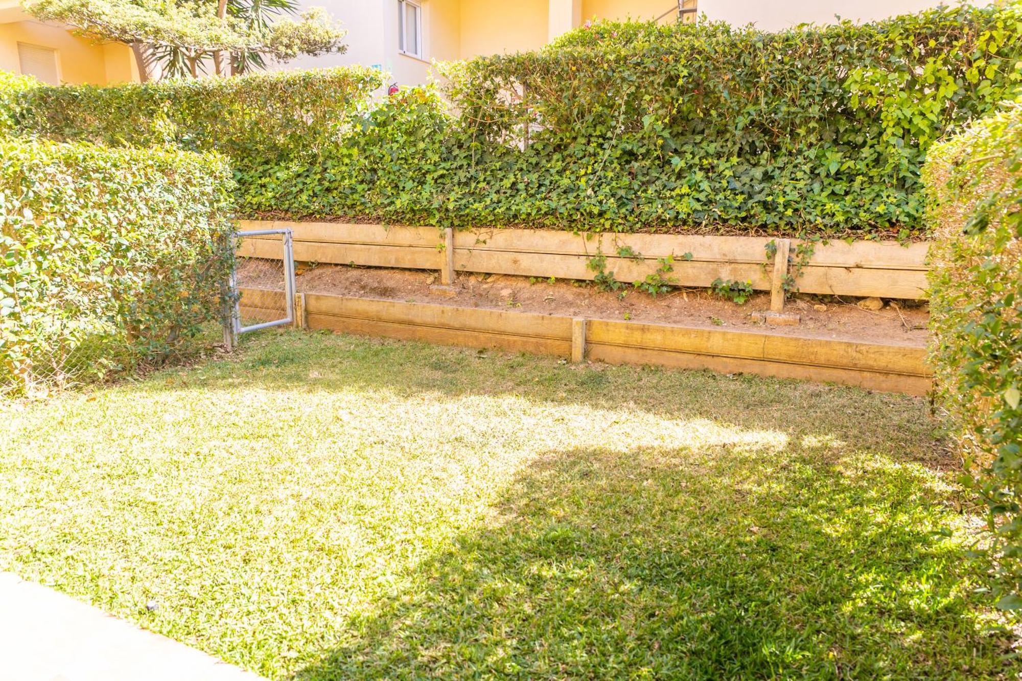 Magnífico duplex renovado con piscina garaje y jardín, frente a la playa de los Caños de Meca. Los Canos De Meca Exterior foto